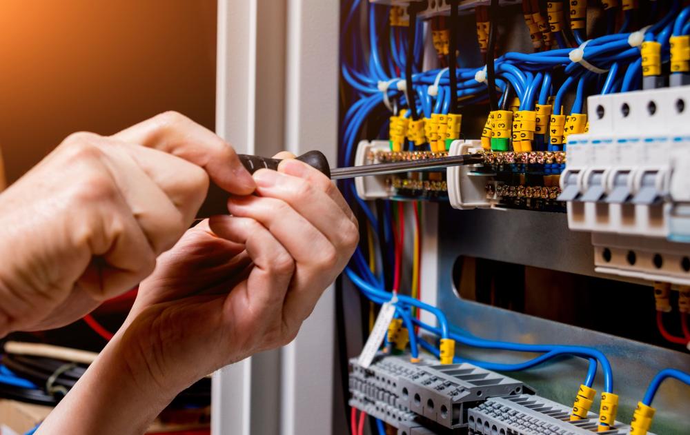 dépannage électrique à Arès